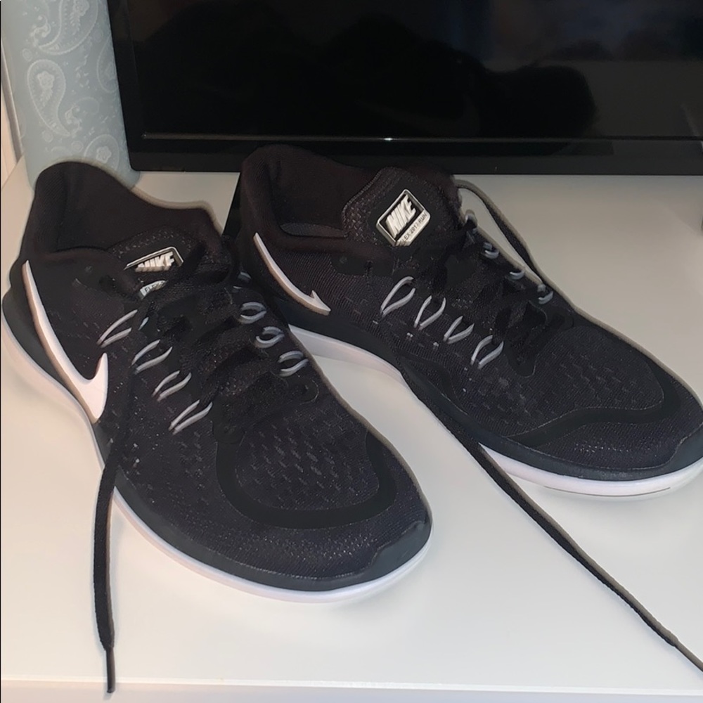 Nike Flex Run Shoes